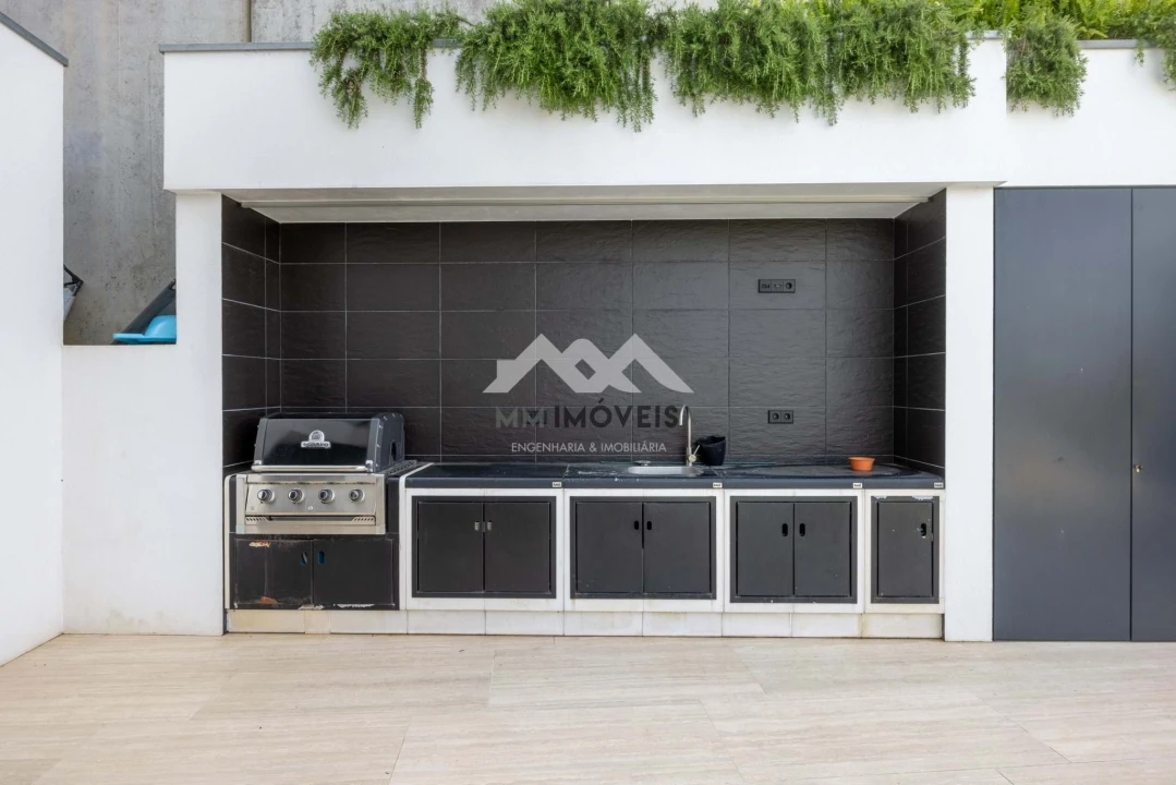 Moradia T5 para Venda em Rio Tinto Foto 66