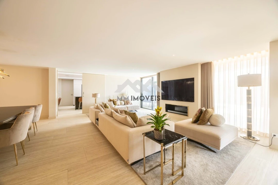 Moradia T5 para Venda em Rio Tinto Foto 23