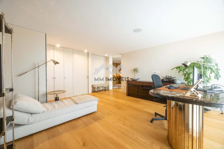 Moradia T5 para Venda em Rio Tinto Foto 38