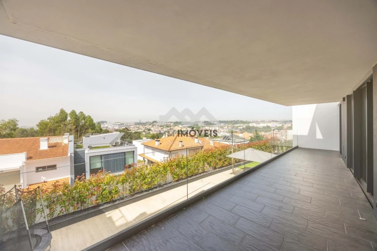 Moradia T5 para Venda em Rio Tinto Foto 26