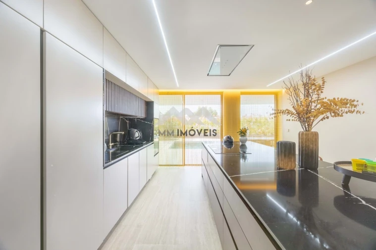 Moradia T5 para Venda em Rio Tinto Foto 27