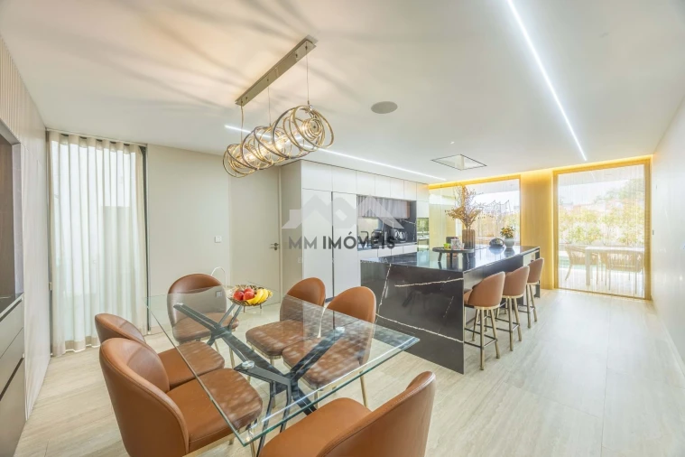 Moradia T5 para Venda em Rio Tinto Foto 78