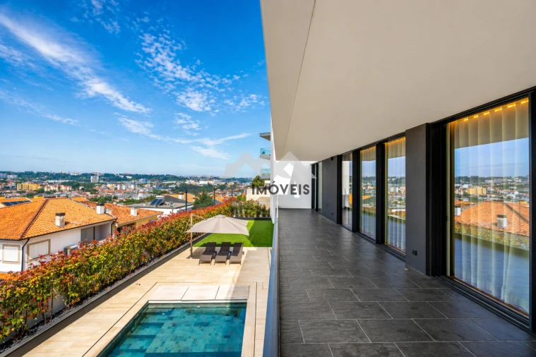 Moradia T5 para Venda em Rio Tinto Foto 3