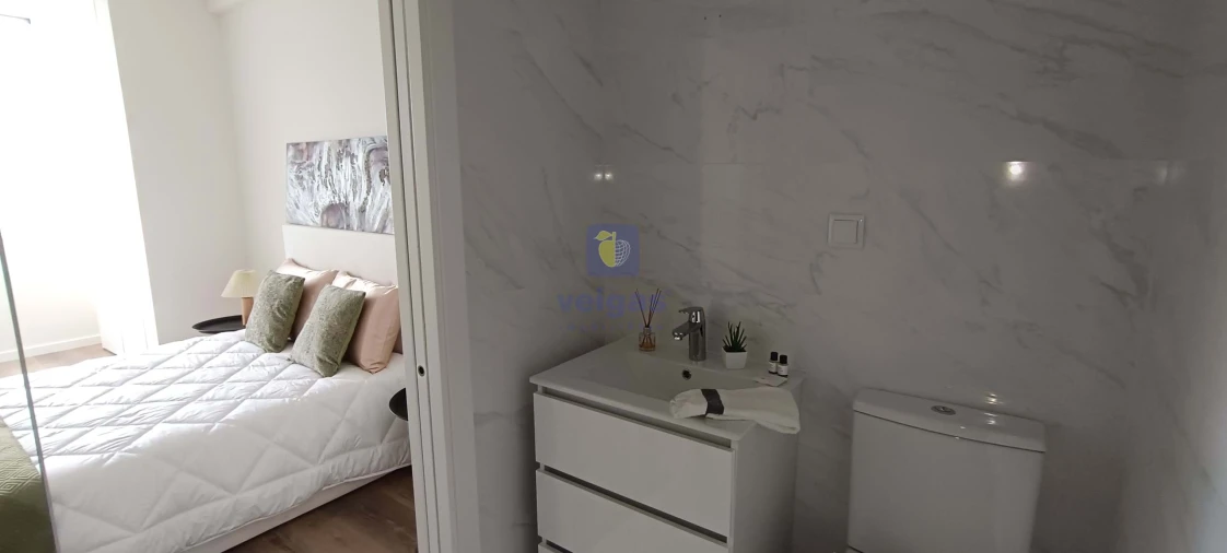 Apartamento T3 para Venda em Benfica Foto 3