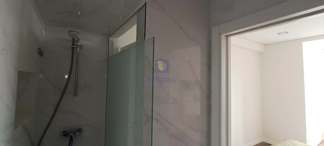 Apartamento T3 para Venda em Benfica Foto 10