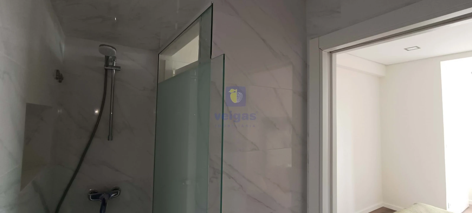 Apartamento T3 para Venda em Benfica Foto 10