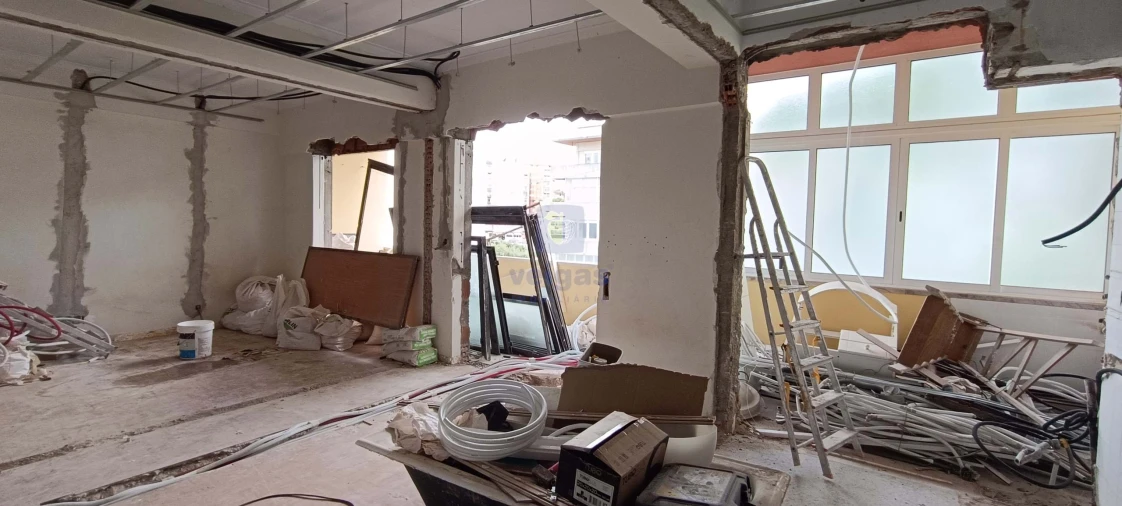 Apartamento T3 para Venda em Benfica Foto 4