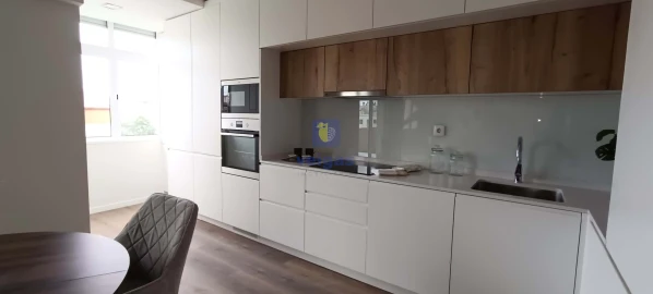 Apartamento T3 para Venda em Benfica