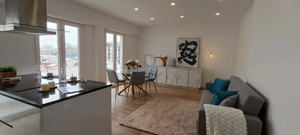 Apartamento T3 para Venda em Benfica