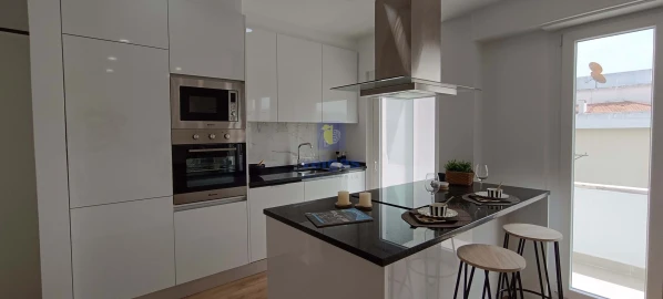 Apartamento T3 para Venda em Benfica