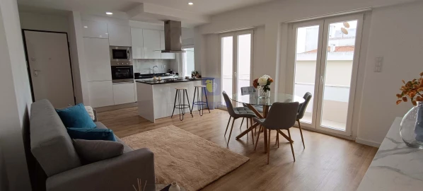 Apartamento T3 para Venda em Benfica