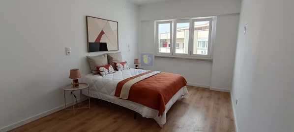 Apartamento T3 para Venda em Benfica