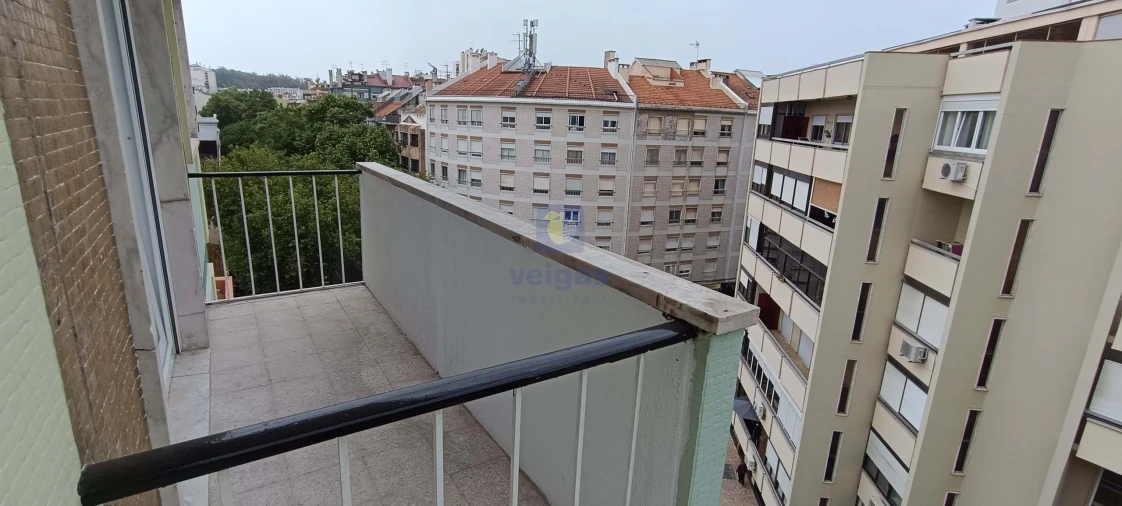 Apartamento T3 para Venda em Benfica Foto 11