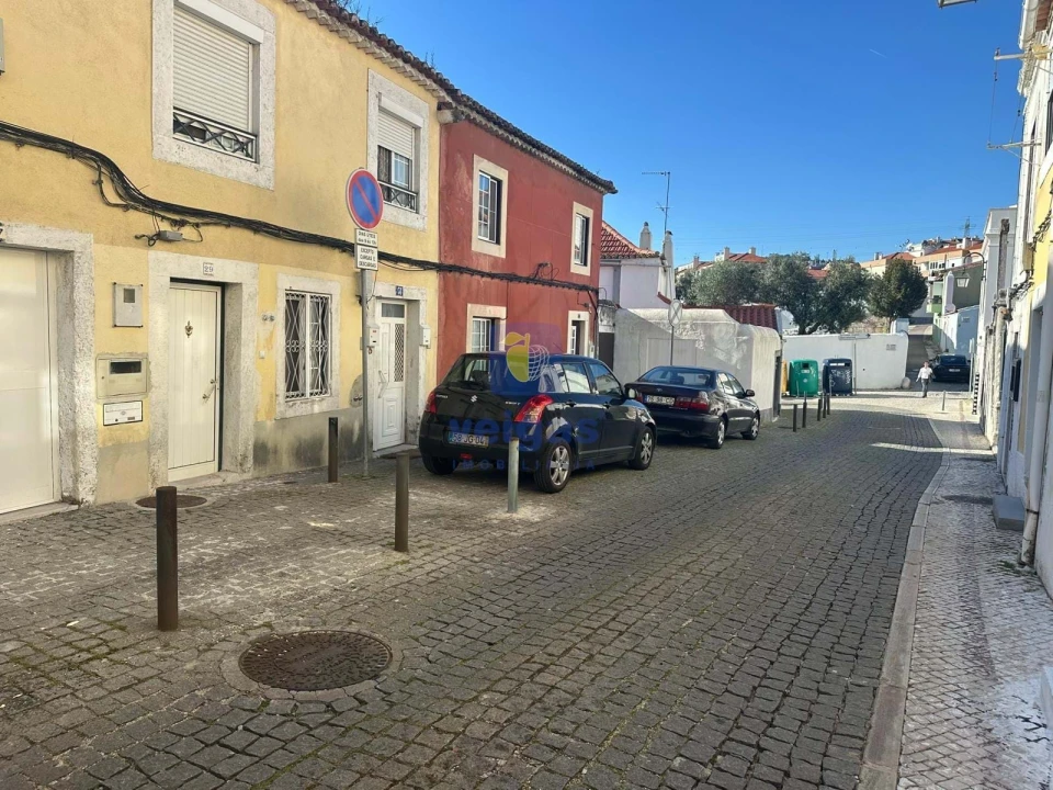 Prédio para Venda em Odivelas Foto 3