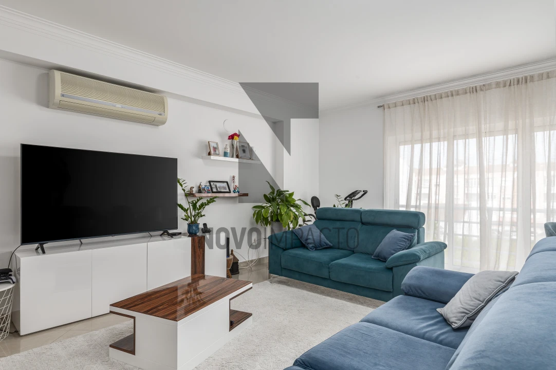 Apartamento T3 para Venda em Pinhal Novo Foto 1