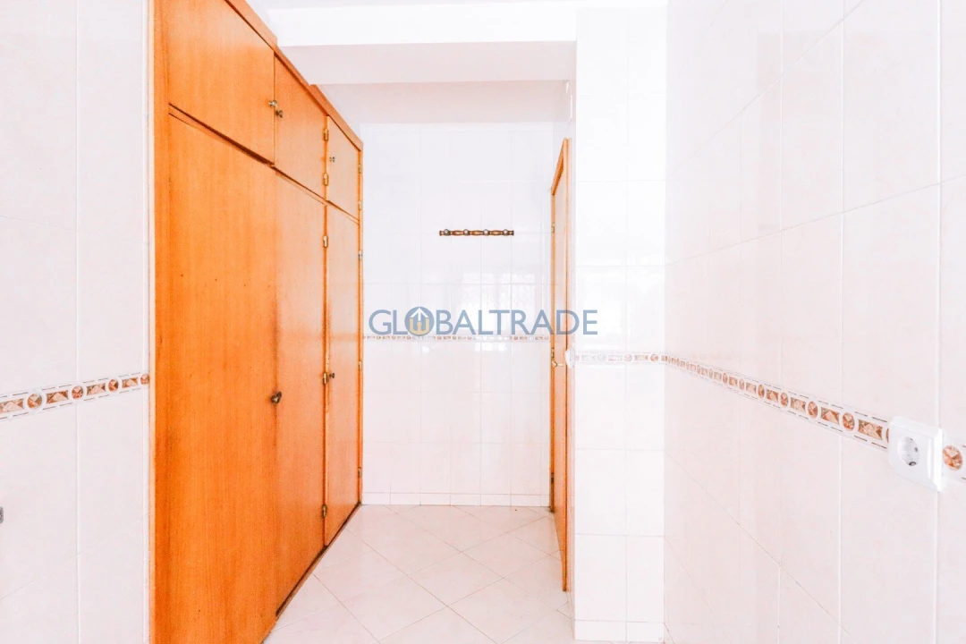 Apartamento T1 para Venda em Fânzeres e São Pedro da Cova Foto 9