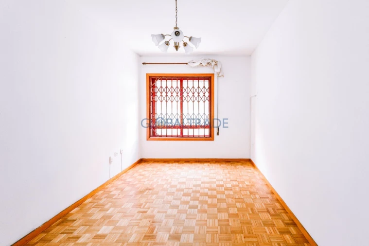 Apartamento T1 para Venda em Fânzeres e São Pedro da Cova Foto 12