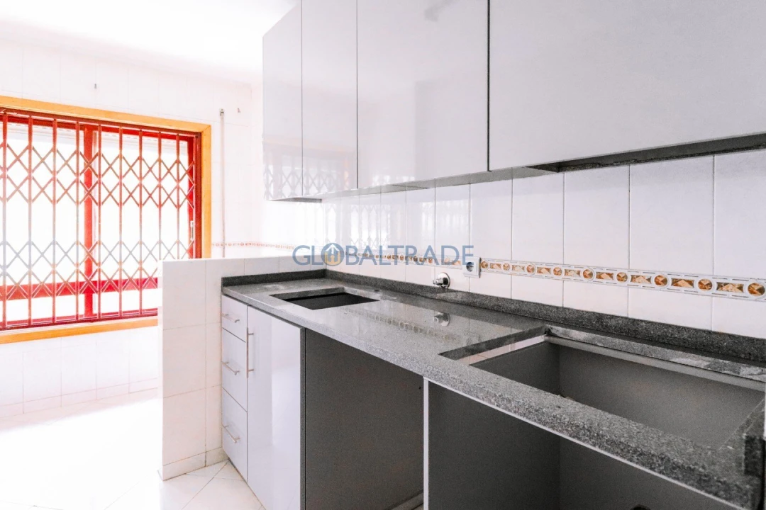 Apartamento T1 para Venda em Fânzeres e São Pedro da Cova Foto 6