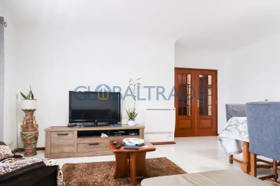 Apartamento T2 para Venda em Serzedo e Perosinho