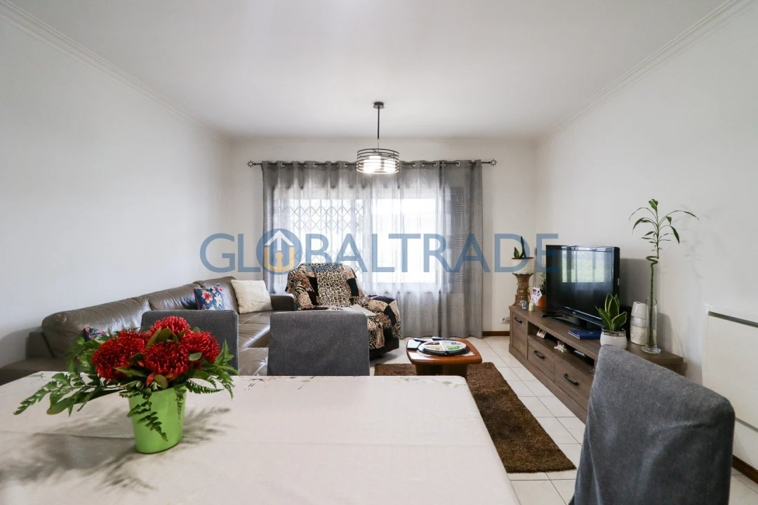 Apartamento T2 para Venda em Serzedo e Perosinho Foto 9