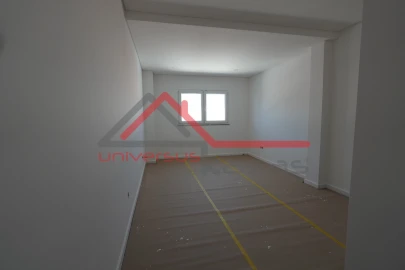 Moradia T3 para Venda em Atalaia e Alto Estanqueiro-Jardia