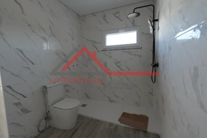 Moradia T3 para Venda em Atalaia e Alto Estanqueiro-Jardia