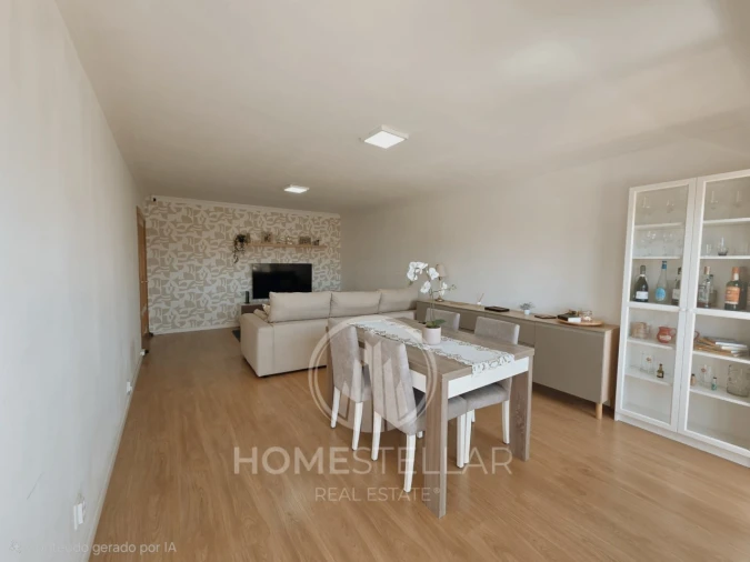 Apartamento T2 para Venda em Barreiro e Lavradio Foto 5