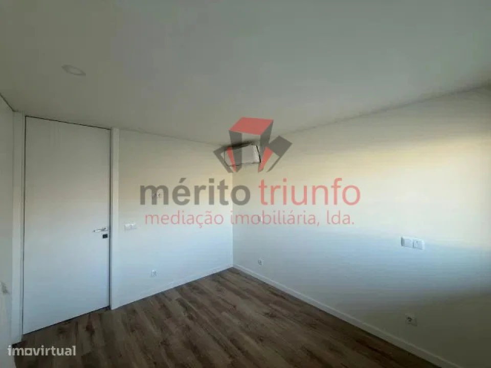 Apartamento T1 para Venda em Vila Nova de Famalicão e Calendário Foto 7