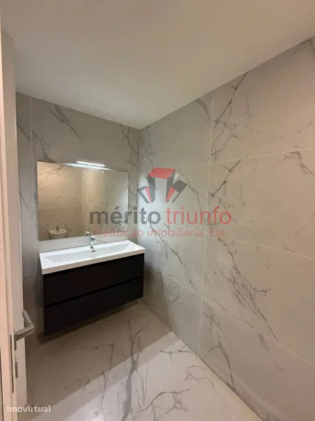 Apartamento T1 para Venda em Vila Nova de Famalicão e Calendário Foto 9