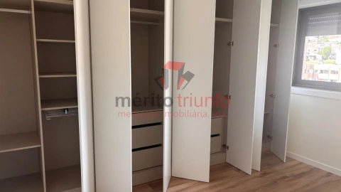 Apartamento T1 para Venda em Vila Nova de Famalicão e Calendário