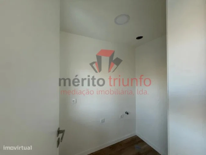 Apartamento T1 para Venda em Vila Nova de Famalicão e Calendário Foto 6