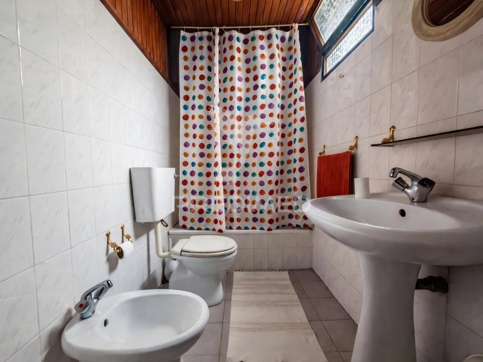 Moradia T4 para Venda em São Roque do Faial Foto 19