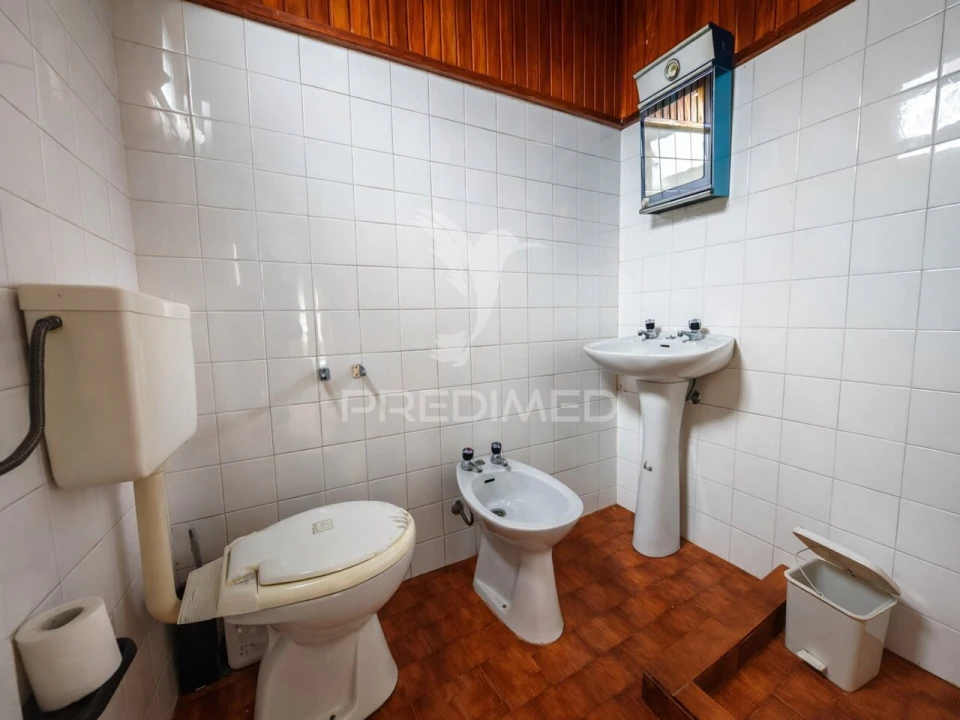 Moradia T4 para Venda em São Roque do Faial Foto 12