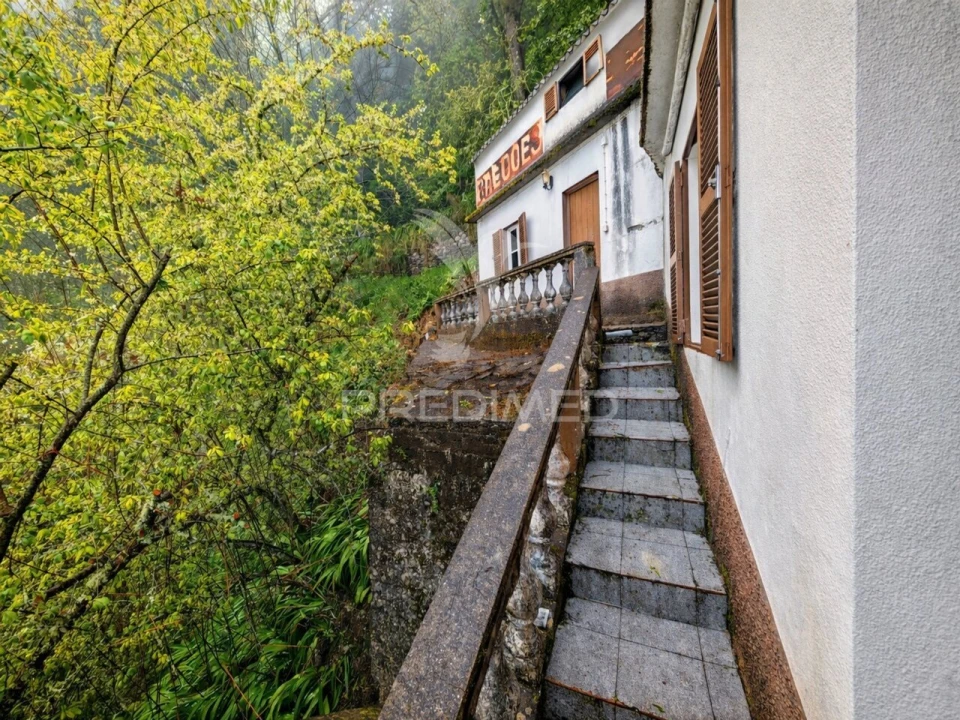 Moradia T4 para Venda em São Roque do Faial Foto 28