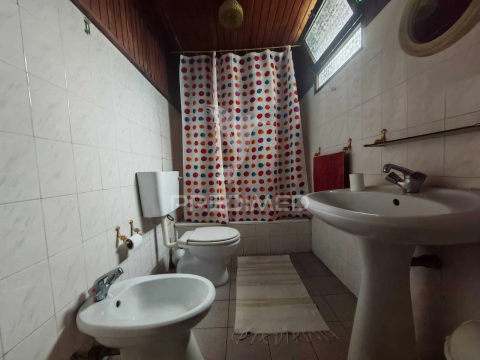 Moradia T4 para Venda em São Roque do Faial Foto 26