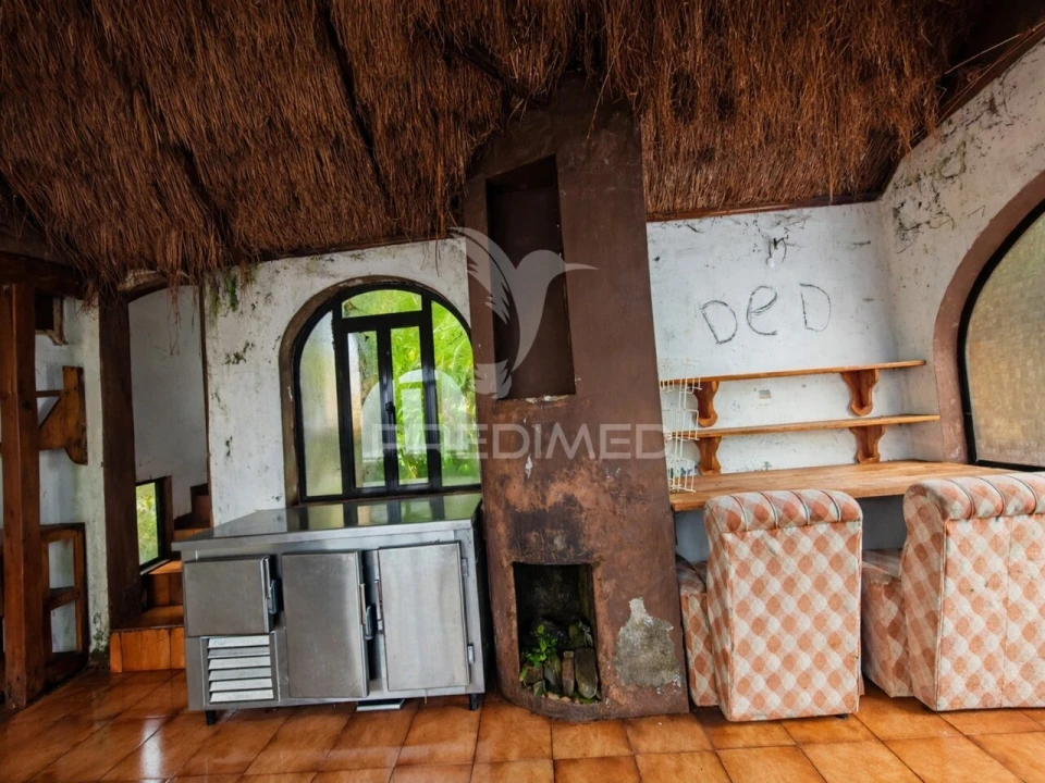 Moradia T4 para Venda em São Roque do Faial Foto 27