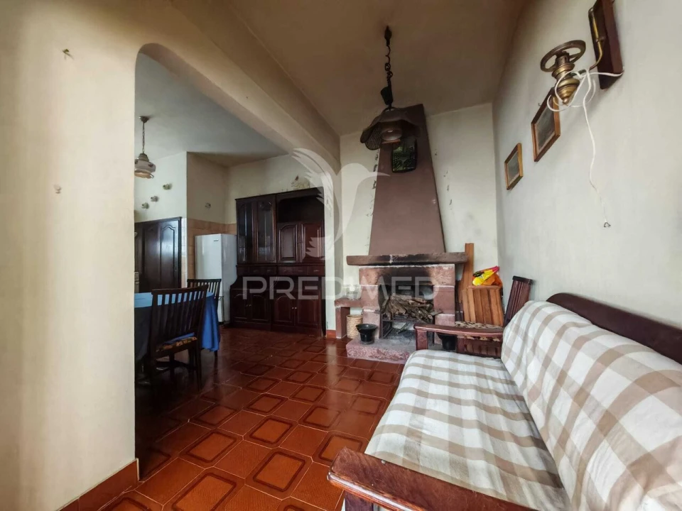 Moradia T4 para Venda em São Roque do Faial Foto 8