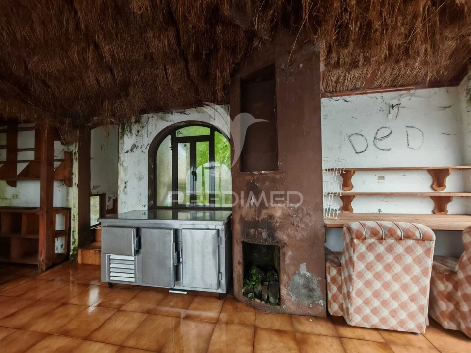 Moradia T4 para Venda em São Roque do Faial Foto 27