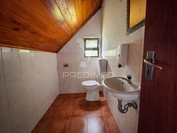 Moradia T4 para Venda em São Roque do Faial Foto 32