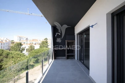 Apartamento T1 para Venda em Charneca de Caparica e Sobreda