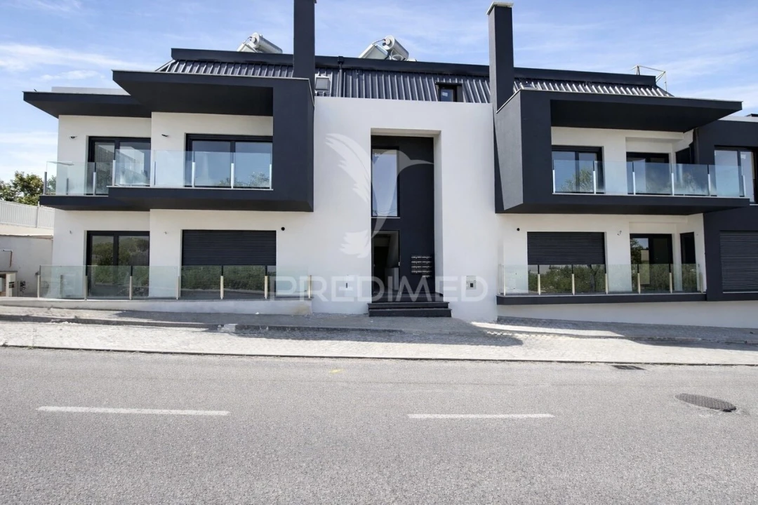 Apartamento T1 para Venda em Charneca de Caparica e Sobreda Foto 19