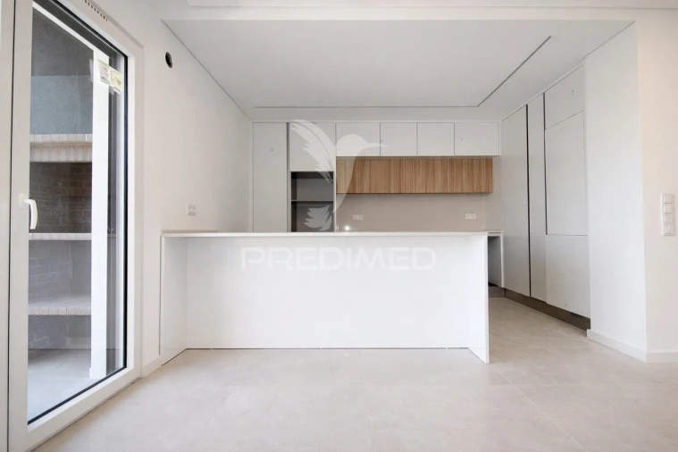 Apartamento T1 para Venda em Charneca de Caparica e Sobreda Foto 9