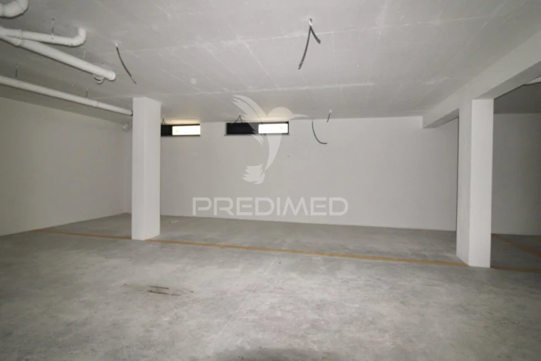 Apartamento T1 para Venda em Charneca de Caparica e Sobreda Foto 18