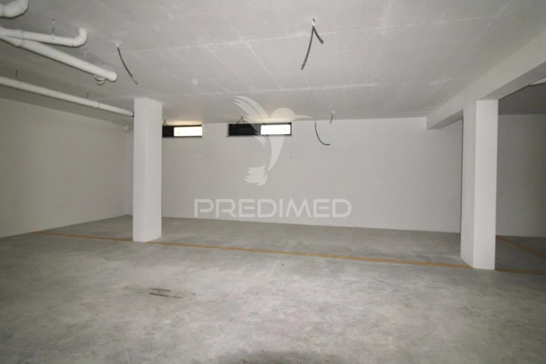 Apartamento T1 para Venda em Charneca de Caparica e Sobreda Foto 18