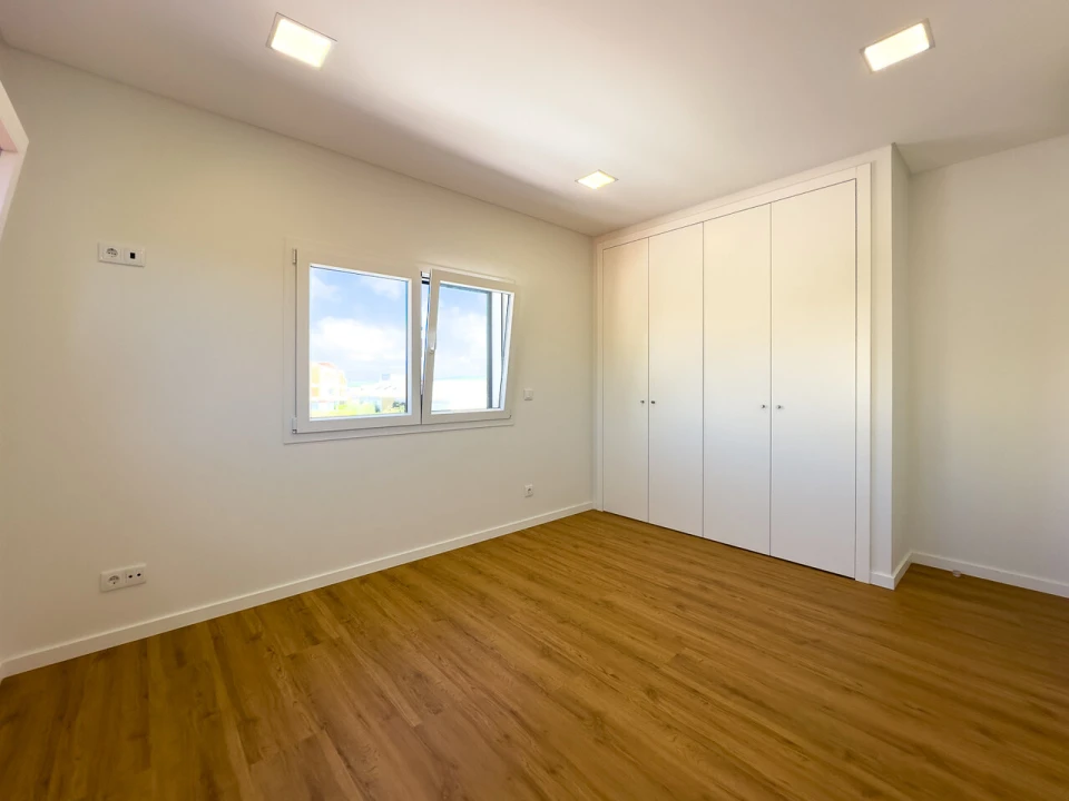 Moradia T4 para Venda em Ericeira Foto 11