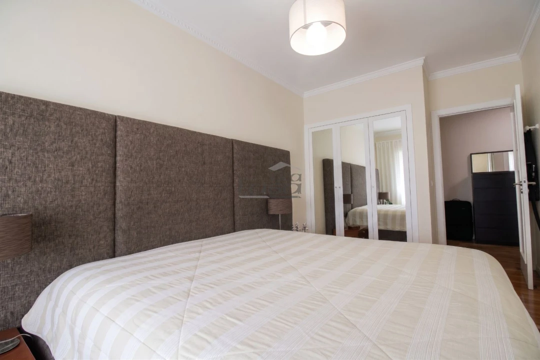 Apartamento T2 para Venda em Mafamude e Vilar do Paraíso Foto 13