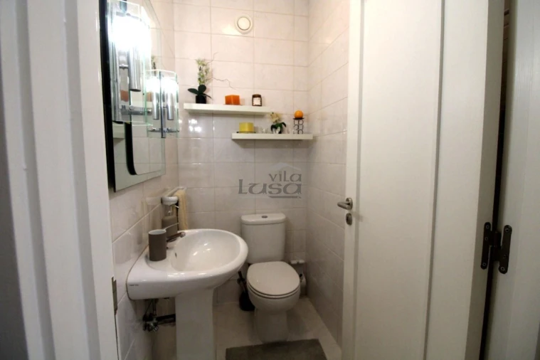 Apartamento T2 para Venda em Mafamude e Vilar do Paraíso Foto 7