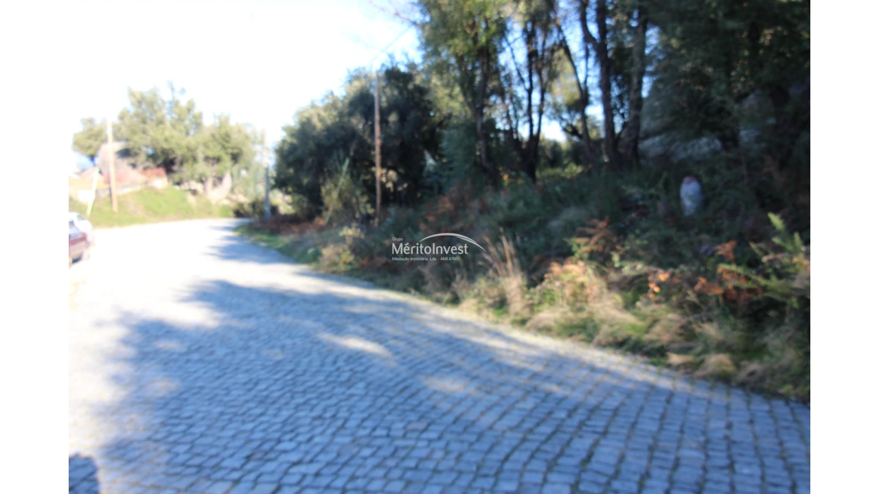 Terreno para Venda em Esporões Foto 3