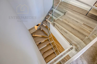 Moradia T2 para Venda em Santa Marinha e São Pedro da Afurada