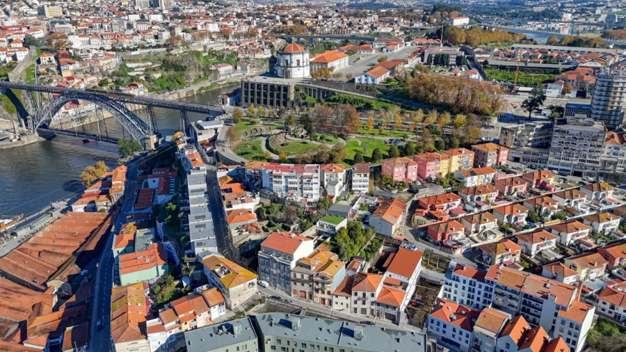 Moradia T2 para Venda em Santa Marinha e São Pedro da Afurada Foto 10